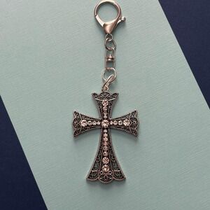 Antique Style Silver Rhinestone Cross Keychain Purse Charm Handbag Accesory